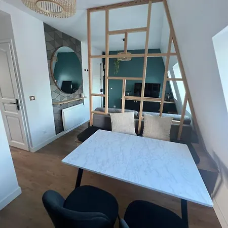 With Fabulous View On Roofs Rum i privatbostad *