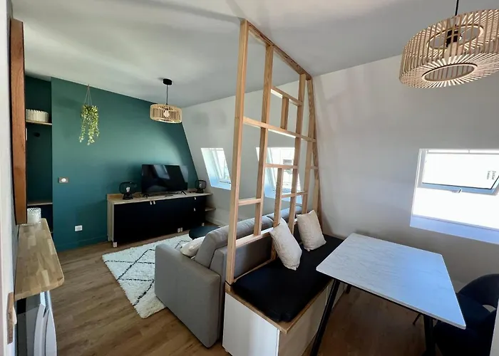 홈스테이 With Fabulous View On Roofs 파리