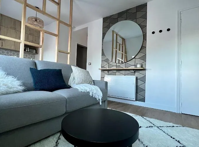 With Fabulous View On Roofs *